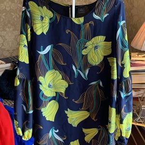 Ann Taylor factory floral blouse with‎ sheer balloon sleeves. Never worn